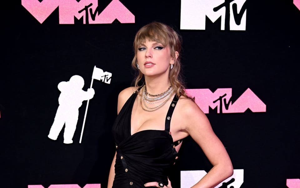 What is Taylor Swift's net worth as she is confirmed a billionaire
