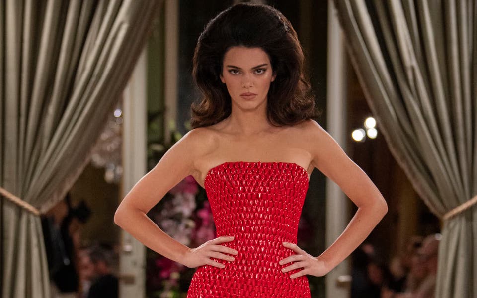 Schiaparelli’s Kendall Jenner surrealism (and cigarettes’ new wave)