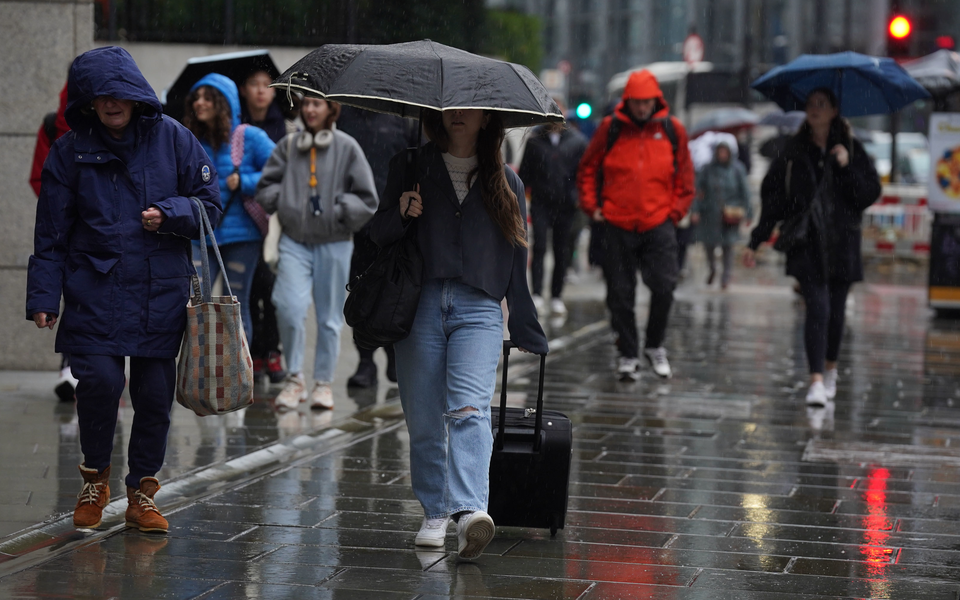 How to stay safe in heavy rain as London braces for Storm Ciarán